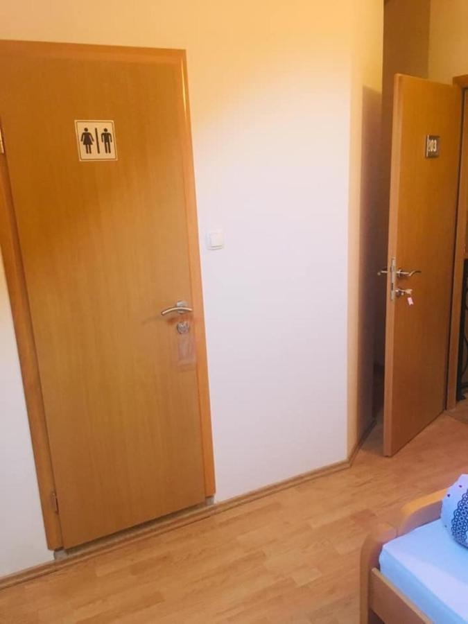 Omladinski Hotel Rostovo 布戈伊诺 外观 照片