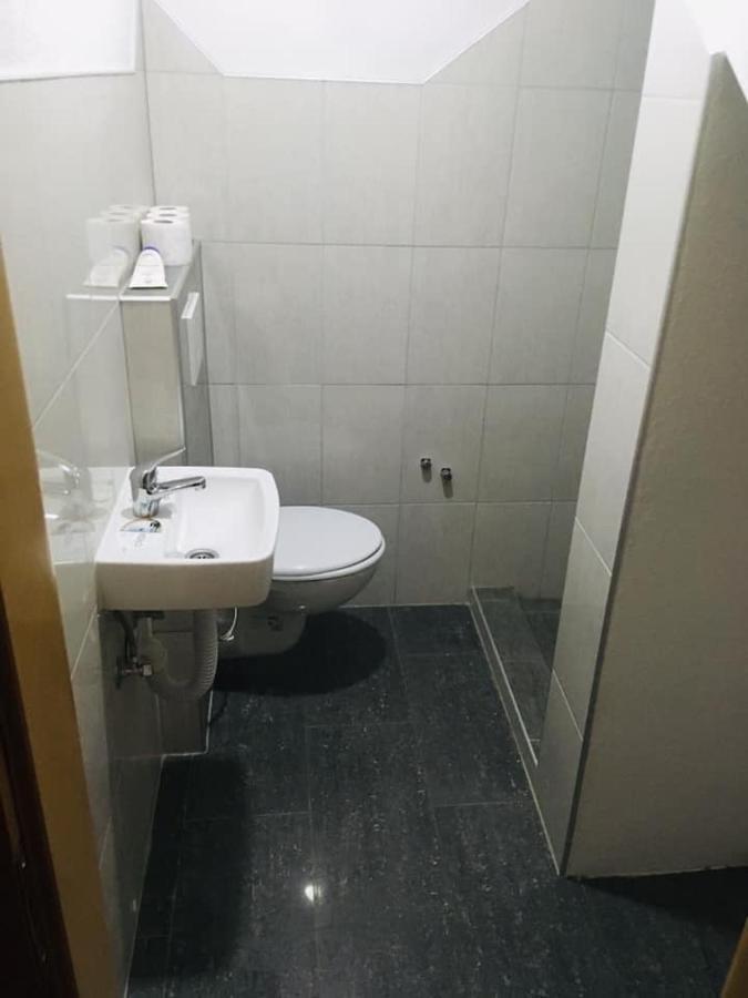 Omladinski Hotel Rostovo 布戈伊诺 外观 照片