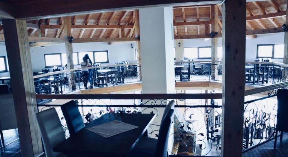 Omladinski Hotel Rostovo 布戈伊诺 外观 照片